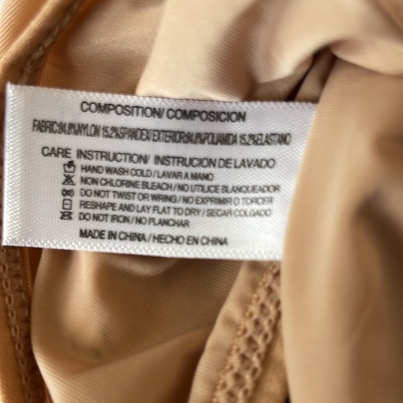 2 pack bikini style silky panties, 1 solid & 1 pattern. Size XL - Picture 5 of 5